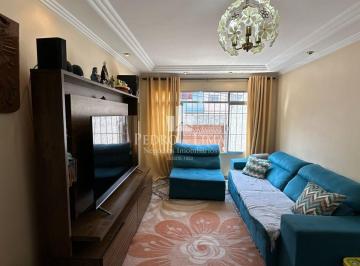 Casa · 350m² · 5 Quartos · 6 Vagas · Sobrado frontal   350 m² de área total, 5 quartos sendo 1 suíte e 6 vagas de garagem na Vila Matilde