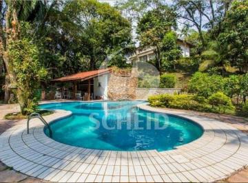 Casa · 600m² · 5 Quartos · 8 Vagas · Propriedade na Chácara Flora com área verde ampla e surpreendente
