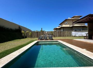 Casa · 170m² · 4 Quartos · 2 Vagas · Excelente Casa em Condomínio no Centro de Búzios