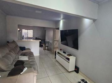 Casa de 3 quartos, Gama · Vende-se um imóvel com 2 casas na Qd 07 do Setor Leste
