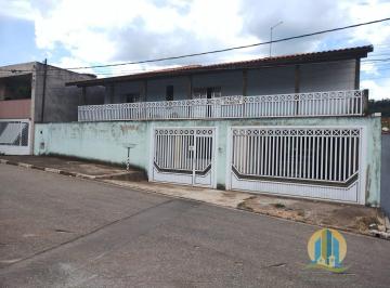 Casa · 380m² · 4 Quartos · 4 Vagas · Casa Padrão á venda !!