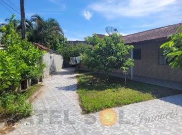 Foto 01 · Mini chácara à venda em Itanhaém, 2 dormitórios (1 suíte), 120m², a 300m da praia no bairro Fazendin