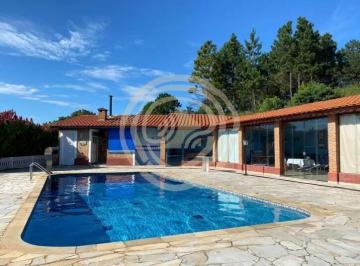Rural · 5115m² · 6 Quartos · 4 Vagas · Belíssima Chácara à Venda em Condomínio Fechado com Vista da Pedra Grande
