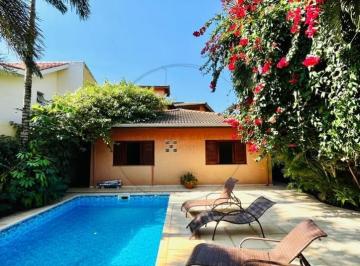Casa · 480m² · 4 Quartos · 2 Vagas · Oportunidade imperdível: Casa à venda Maristela, Atibaia-SP, com 4 quartos, 2 suítes e 350m² de área