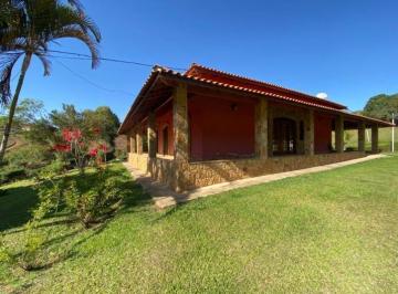 Rural · 48400m² · 4 Quartos · 9 Vagas · Lindo sítio de 48000m2 e casa sede à Venda em Piracaia