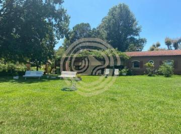 Rural · 3000m² · 8 Quartos · 10 Vagas · Sítio com 30.000m2 e acesso à represa à venda em Piracaia