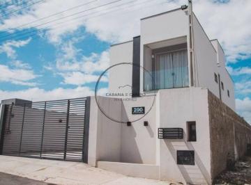 Casa · 250m² · 3 Quartos · Casa de 3 quartos à venda em Nazaré Paulista-SP, bairro Vicente Nunes
