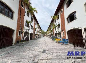 Foto 01 · Triplex à venda a 130 metros da Praia do Lázaro em Ubatuba. 3 suítes. Condomínio fechado. Aceita fin