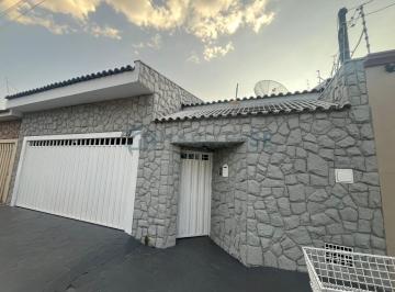 Foto 01 · Imperdível: Casa à venda em Franca-SP, Jardim Barão, 3 quartos, 1 suíte, 2 salas, 2 banheiros, 2 vag