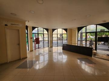 Comercial · 331m² · Salão comercial amplo de esquina com acessibilidade no Centro
