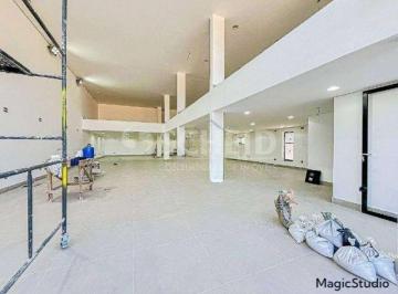 Comercial · 530m² · Prédio para locação na região de interlagos.