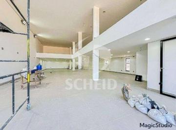 Comercial · 530m² · Prédio para locação na região de interlagos.