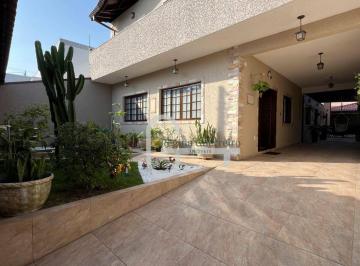 16eb8e50f94426c2f77e57084b29283ea17b2fff · Casa com 5 dormitórios à venda, 400 m² por R$ 1.560.000,00 - Centro - Peruíbe/SP