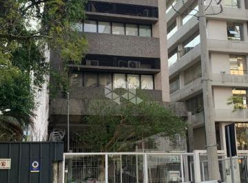 649476_i913T883Sb15327493_64947667112f04639dc.jpg · Box coberto e escriturado à venda em prédio comercial no bairro Moinhos de Vento em Porto Alegre.