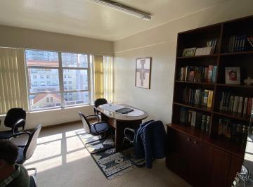 prolar_8838_i18zYBrbbr2UQCFB5G04_8838636908d5c2aee_GZlMmY2OGE0NjI4_o.jpg · Sala comercial no centro