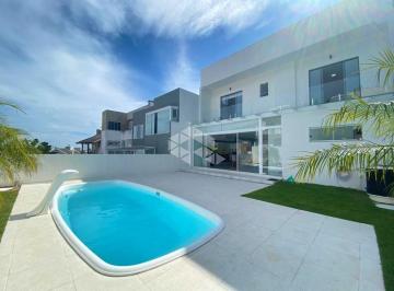 212266_i3RU0pS7z1h_21226661c3699b93630.jpg · LUXUOSA CASA SEMI MOBILIADA COM 3 SUÍTES E AMPLO PÁTIO COM PISCINA!