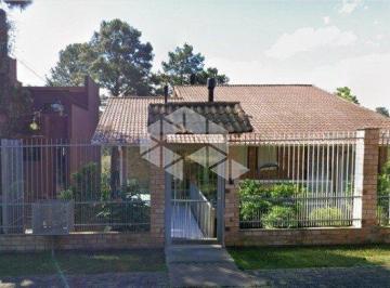 Casa · 308m² · 3 Quartos · 4 Vagas · Linda casa na Hípica.