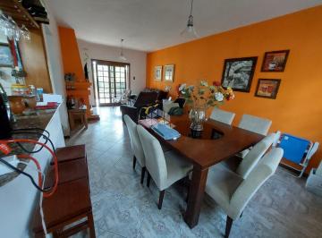 23-Casa 4-5 · Terreno com 4 casas no bairro Pedra Redonda, em Porto Alegre