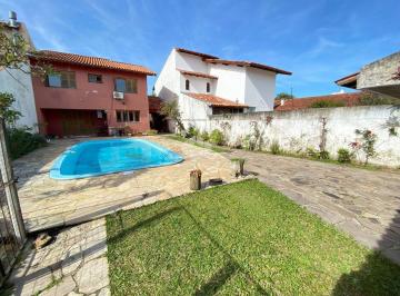 139402_i45gQE5Z4COn675l3rT1W_139402629fb9560be15.jpg · Maravilhosa Casa no Residencial Tapete Verde no bairro Ipanema.