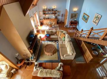 Apartamento · 315m² · 3 Quartos · 2 Vagas · Apartamento em   Alto do Capivari - Alto do Capivari - Campos do Jordão/SP