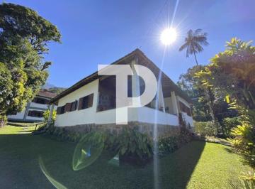 Fachada · Casa à venda em Itatiaia-RJ, Alto Penedo: 7 quartos, 1 suíte, 4 salas, 4 banheiros, 3 vagas de garag