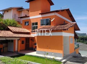 Foto 01 · Casa em Condomínio de Luxo à Venda em Niterói-RJ, Bairro Sapê: 4 Quartos, 220m², 5 Vagas de Garagem!