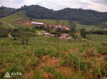 fazenda-com-4-quartos-a-venda-em-barbacena-correia-de-almeida12110010.jpeg · Fazenda à venda em Barbacena, Correia de Almeida, com 4 quartos, 30,2357ha
