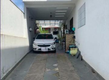 Casa · 205m² · 2 Quartos · 3 Vagas · Sobrado a venda com 2 dorms e 2 suítes
