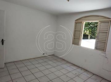 Casa · 186m² · Oportunidade Única! Espaço Comercial na Chácara Santo Antônio