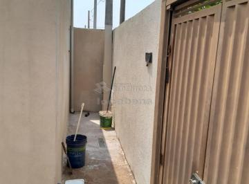 Casa · 110m² · 3 Quartos · 2 Vagas · Casa padrão / Centro - 03 dormitórios