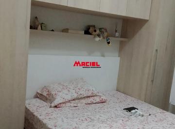 Apartamento · 52m² · 2 Quartos · 1 Vaga · LINDO APARTAMENTO COM VARANDA, ELEVADOR DE LAZER COMPLETO