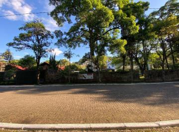 647976_iUX2546v1ZB91m1_64797667110b3f8ad82.jpg · TERRENO AMPLO AO LADO DO CENTRO COM DUAS FRENTES!!