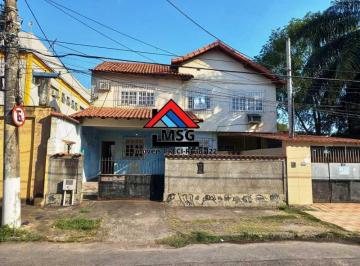 Casa · 118m² · 2 Quartos · 2 Vagas · Casa a Venda no Centro de Bangu