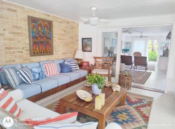 Casa · 168m² · 4 Quartos · 2 Vagas · Casa Baleia São Sebastião/SP