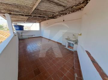 Casa · 145m² · 3 Quartos · 6 Vagas · Sobrado com 3 dormitórios e com salão na Vila Nivi, Tucuruvi.
