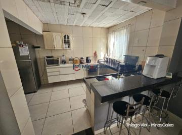 Casa · 105m² · 2 Quartos · 1 Vaga · CASA A VENDA EM BAIRRO BEM LOCALIZADO EM TIMÓTEO - MG!