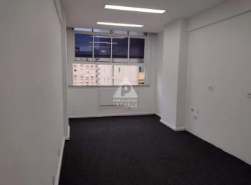 Comercial · 36m² · Sala comercial, 4 cômodos, andar alto, vista livre, 36 mts, em Copacabana!