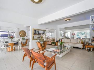 Casa · 165m² · 3 Quartos · 1 Vaga · Casa á venda, 3 quartos, 3 suítes, área externa, 565m² - Barra da Tijuca- Rio de Janeiro.