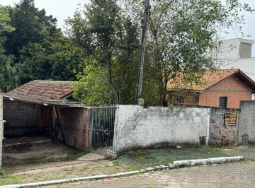 1 · Terreno com 200m² em Coqueiros