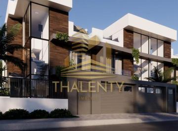 Casa · 237m² · 3 Quartos · 3 Vagas · Casa à venda - em Santa Felicidade