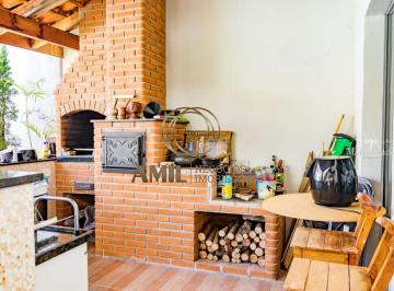 Foto 01 · Charmosa casa com 04 dormitórios em 450m² por R$827.000,00 no Bairro Jardim Ana Rosa - Taubaté