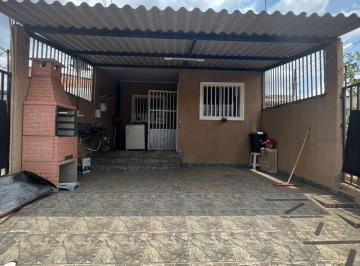 Casa de 3 quartos, Brasília · casa 3 quartos Candangolandia - DF