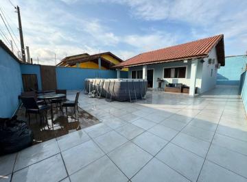 Foto 01 · Casa à venda em Itanhaém-SP, no bairro Regina: 2 quartos, 1 suíte, 2 salas, 6 vagas de garagem, 106m