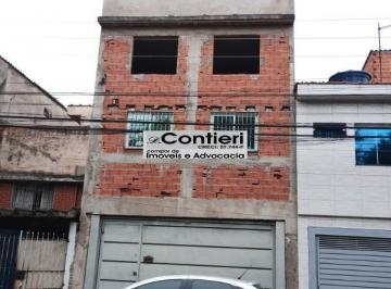 Foto 01 · Imperdível oportunidade de compra: Casa com 4 quartos e suíte no Jardim Caguassu, São Paulo-SP!