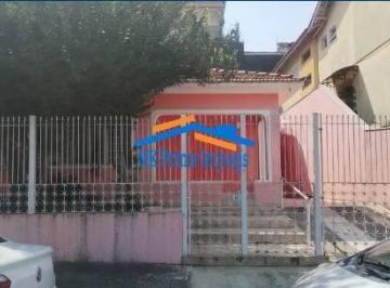 Casa · 250m² · 4 Quartos · 4 Vagas · Casa a venda com 2 Quartos e 1 banheiro à Venda, 250 m² - Osasco.