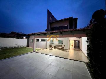 Casa · 370m² · 4 Quartos · 4 Vagas · Sobrado Alto Padrão 4/4 sendo 2 suítes, 370 m² - 105 norte (ARNO 12) - Próximo ao Capim Dourado Shop