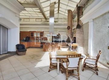 1 · Casa Térrea à Venda ou para Alugar no Jardim Paulista com 1050 m² de terreno, 4 dormitórios sendo 2