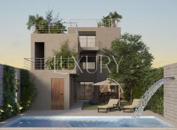 1 · Casa recém construída , semi mobiliada, 4 suítes à venda, suíte master com super closet no Jardim