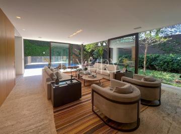1 · Casa com 772 m², 5 quartos sendo 5 suítes à venda no bairro Jardim América.