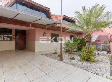 Casa · 272m² · 4 Quartos · 2 Vagas · Lindo Sobrado no coração do Seminário